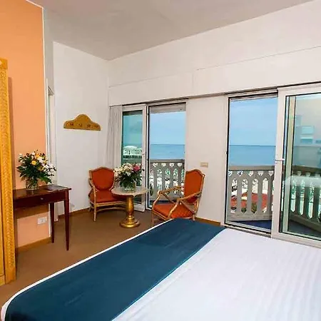 City Hotel Hotel 4*
