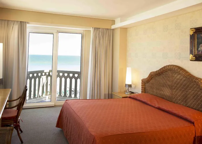 Szálloda City Hotel