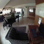 City Hotel 4*