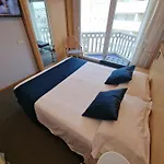 City Hotel