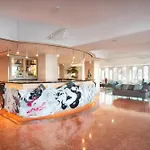 City Hotel Hotel 4*
