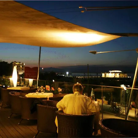 Отель City Hotel 4*