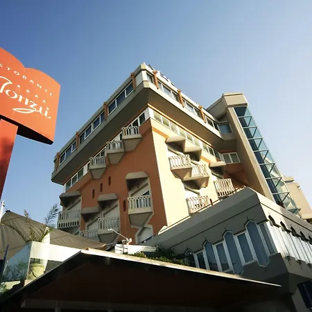 City Hotel セニガッリア
