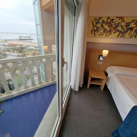 City Hotel Hotel