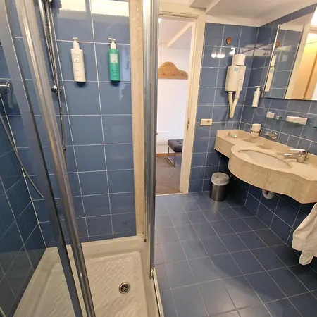 Hotel City Hotel 4*