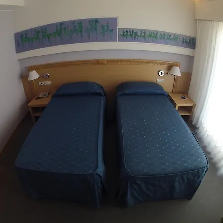 ホテル City Hotel