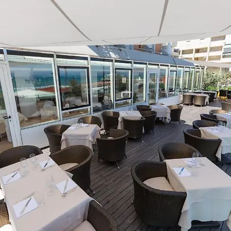 City Hotel ホテル