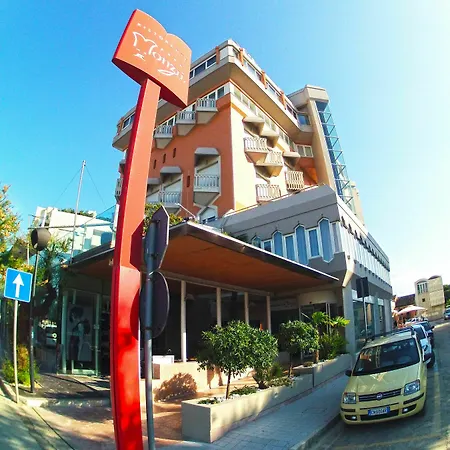City Hotel ホテル 4*